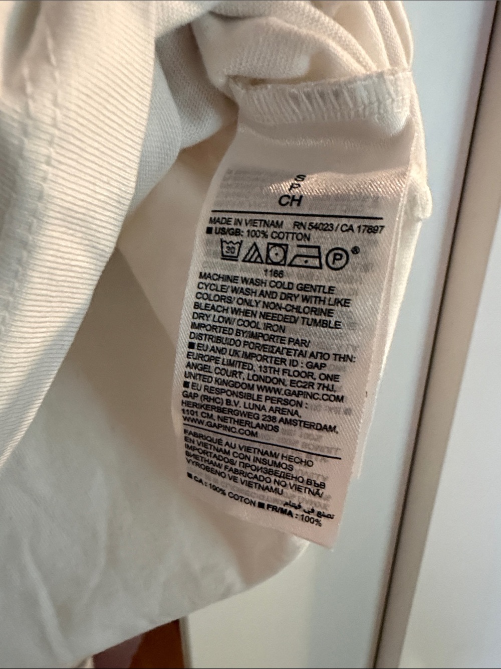 Banana Republic White Sleeveless Tank with Black Trim - Picture 4 of 4
